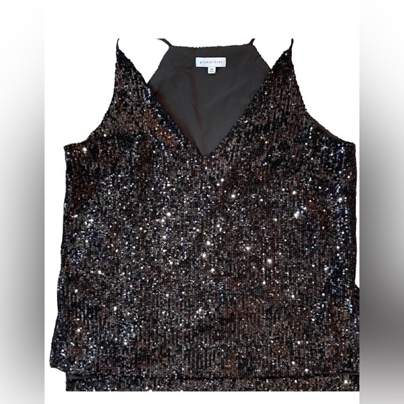 Gianni Bini Tops - Gianni Bini Black Sequins Top. Size Medium. Like New